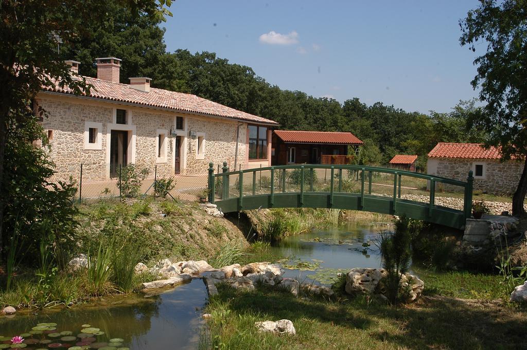 ホテルChalet Domaine De Combe Ramond Veilhes エクステリア 写真
