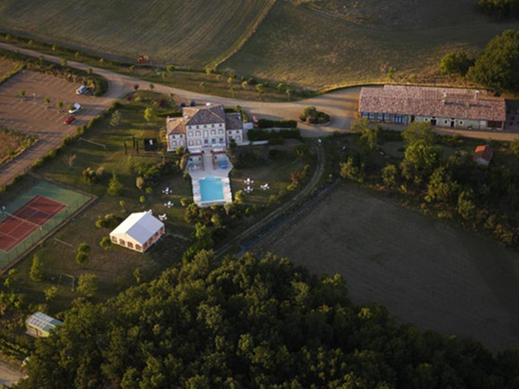 ホテルChalet Domaine De Combe Ramond Veilhes エクステリア 写真
